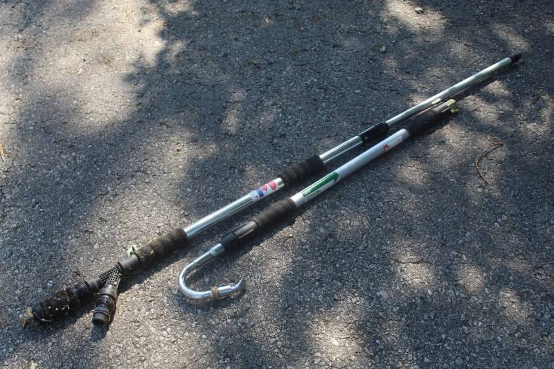 lot 1752 image: Orbit Telescoping Wand with Gutter Cleaner