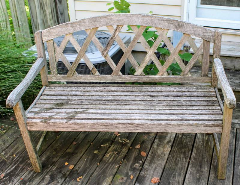 lot 1790 image: Decorative Wood Bench