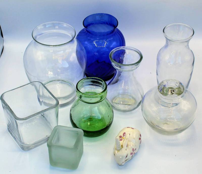 lot 1813 image: Lot of Vases, Bulb Vase and Ceramic Bunny