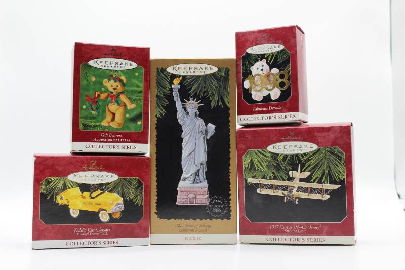 lot 1779 image: (5) Hallmark ornaments Keepsake and Collectors Series