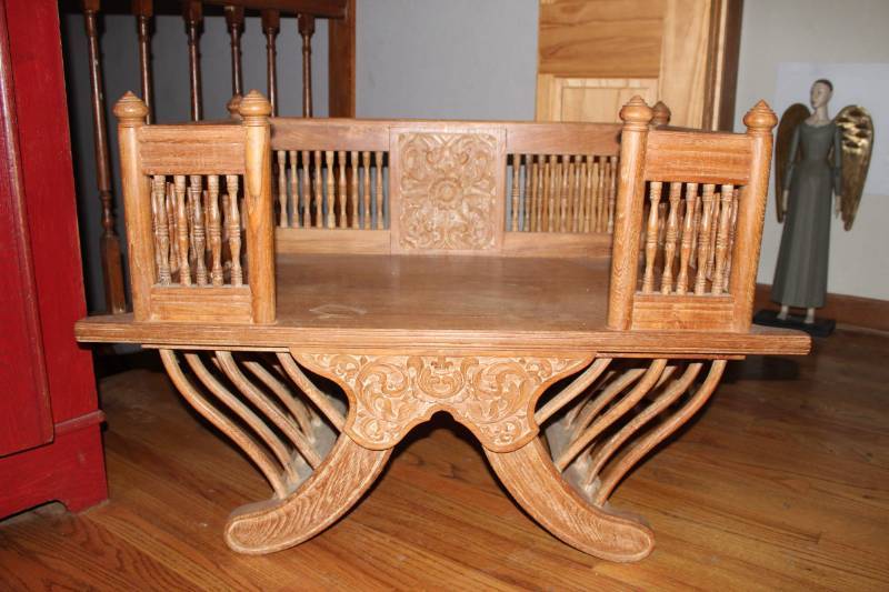 lot 1663 image: Ornate Wood Bench
