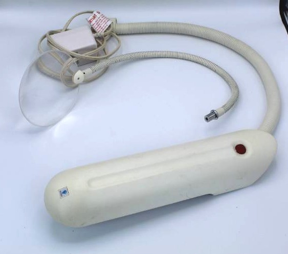 lot 1697 image: Daylight Lamp with Magnifying Glass