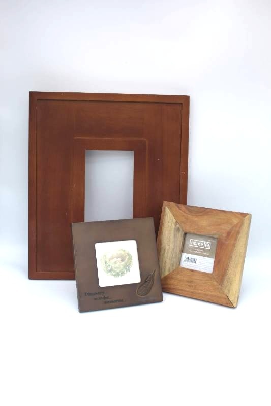 lot 1715 image: Wood and Metal Frames