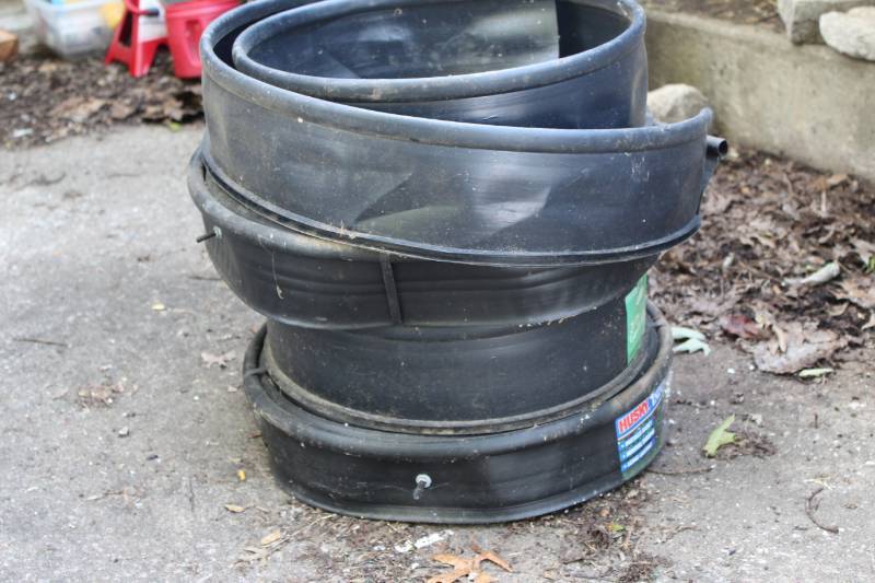 lot 1928 image: Lawn Edging