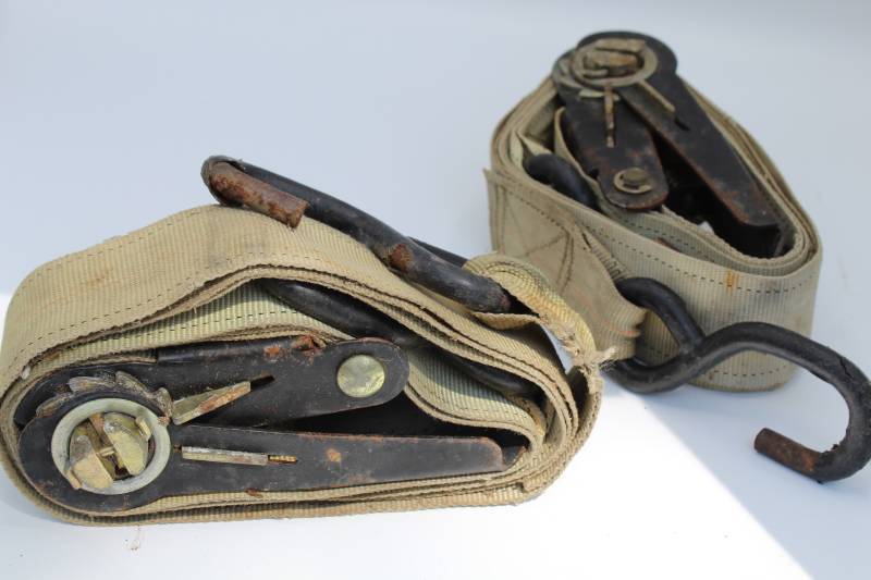 lot 1892 image: 2 Heavy Duty Tie Downs