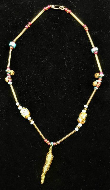 lot 1828 image: Handcrafted Necklace