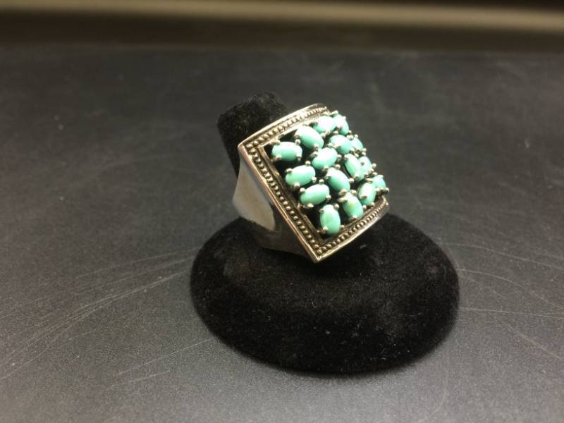 lot 1832 image: Sterling Silver & Turqouise Ring