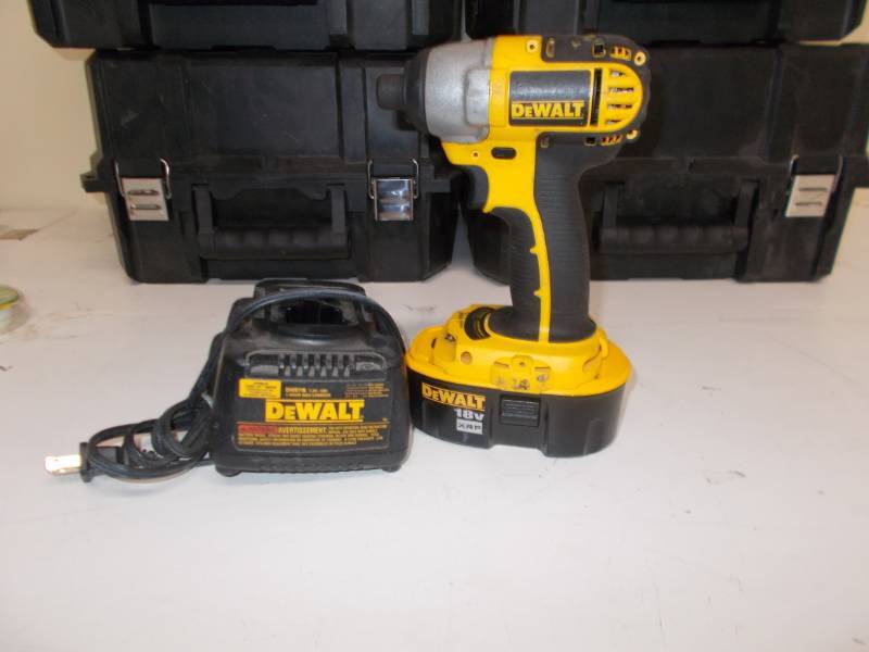 lot 4170 image: DEWALT 18-Volt Variable Speed Cordless Impact Driver