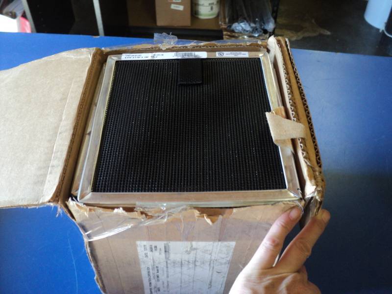 lot 9124 image: (1) box Air Filtration Unit 655U, 1757-44-01101, 8.375 x 7.75 x .188 Galvanized