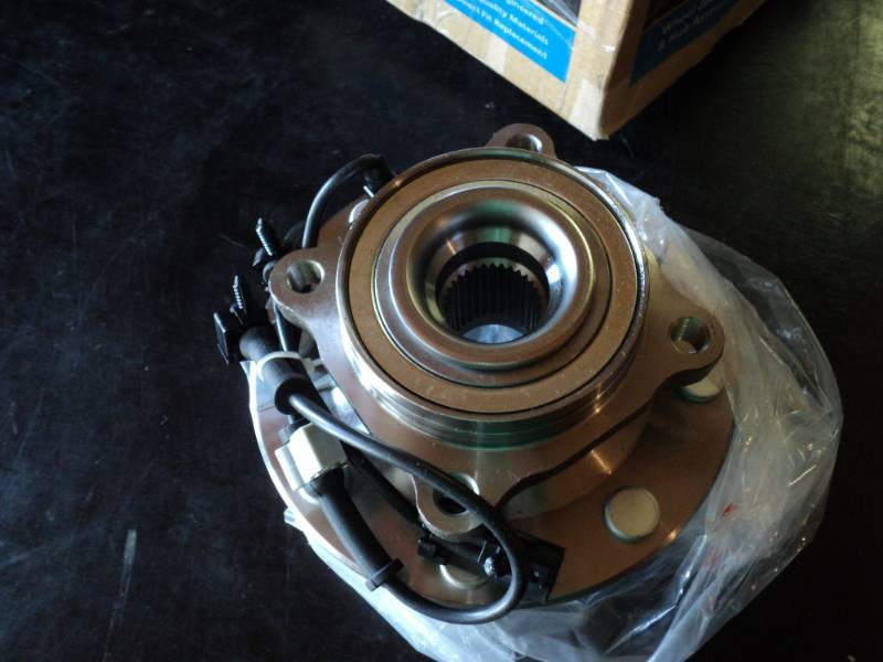 lot 9753 image: TRQ Wheel Bearing and Hub 1ASHF00063