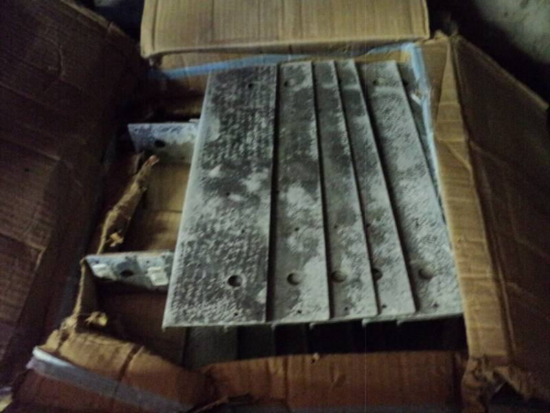 lot 9758 image: (7) ct lot steel brackets PC48