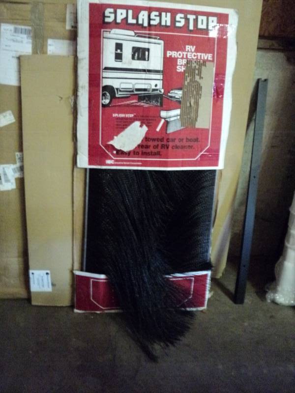 lot 9765 image: Splash Stop RV Protective Brush Shield