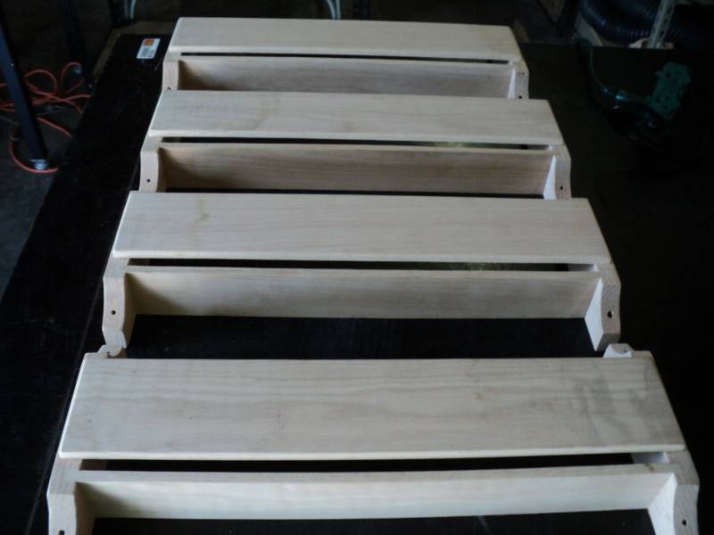 lot 9778 image: (4) ct lot wooden wall shelves, approx 20 x 8, great for spices, crafts, tons of uses- mounting hardware not included