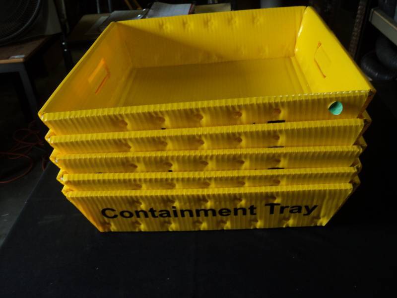 lot 9798 image: (5) ct lot Yellow Containment Trays, 17 x 17 x 4