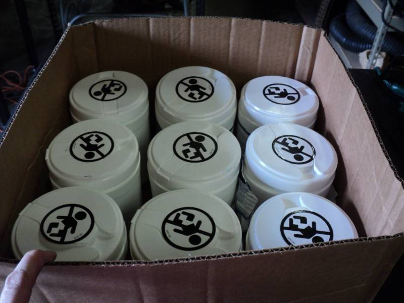 lot 9815 image: (9) ct. lot Discide ulta Disinfecting Towelettes, (60) towelettes per cannister