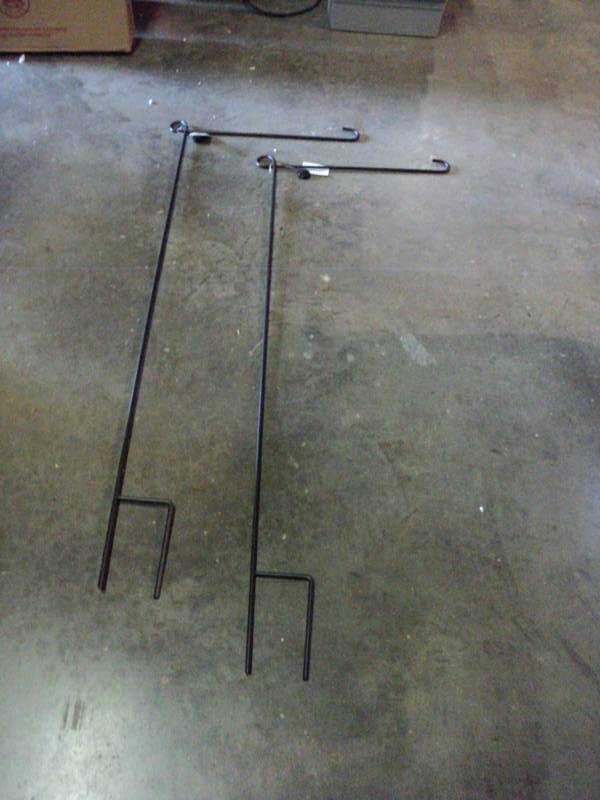 lot 9818 image: (2) ct lot Evergreen brand metal garden flag holders, 36 tall
