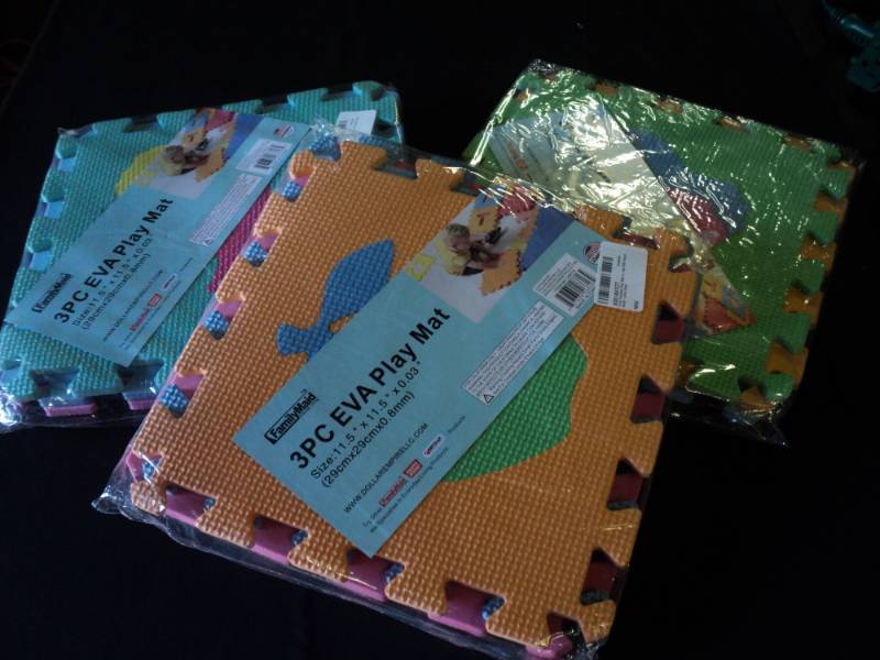 lot 9870 image: (3) packages Family Maid 3-piece EVA play mat, size 11.5 x 11.5 interlocking squares