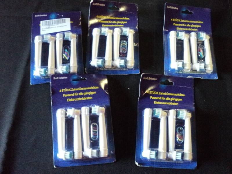lot 9877 image: (5) packages replacement brush heads, (4) per package