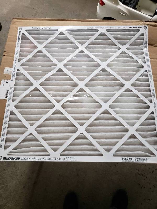 lot 5865 image: Enhanced 1200 Allergen 24 x 24 x 1 Filters. 4 pack