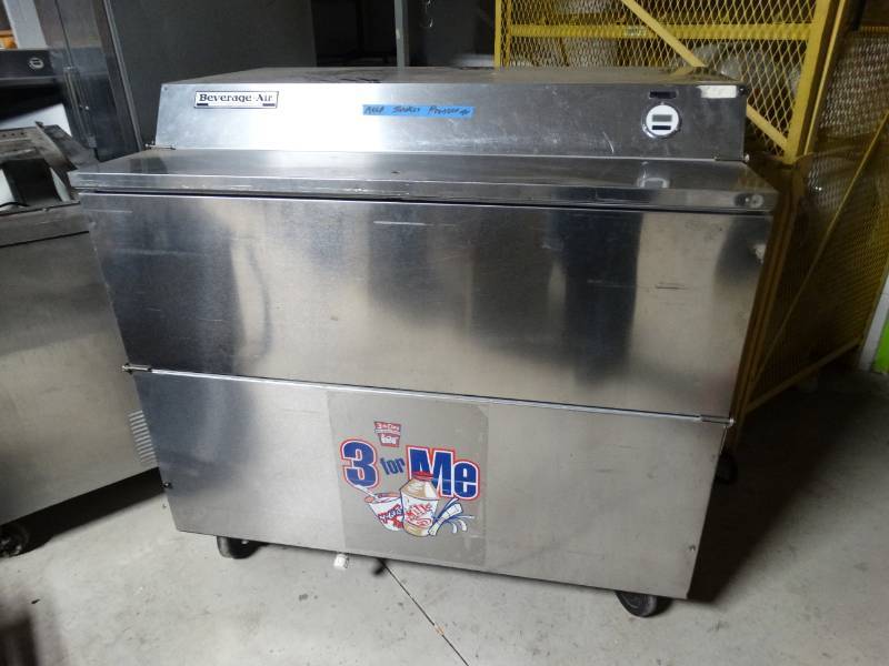 lot 1548 image: Beverage Air Model-SMF49 cooler or freezer- Milk cooler on wheels