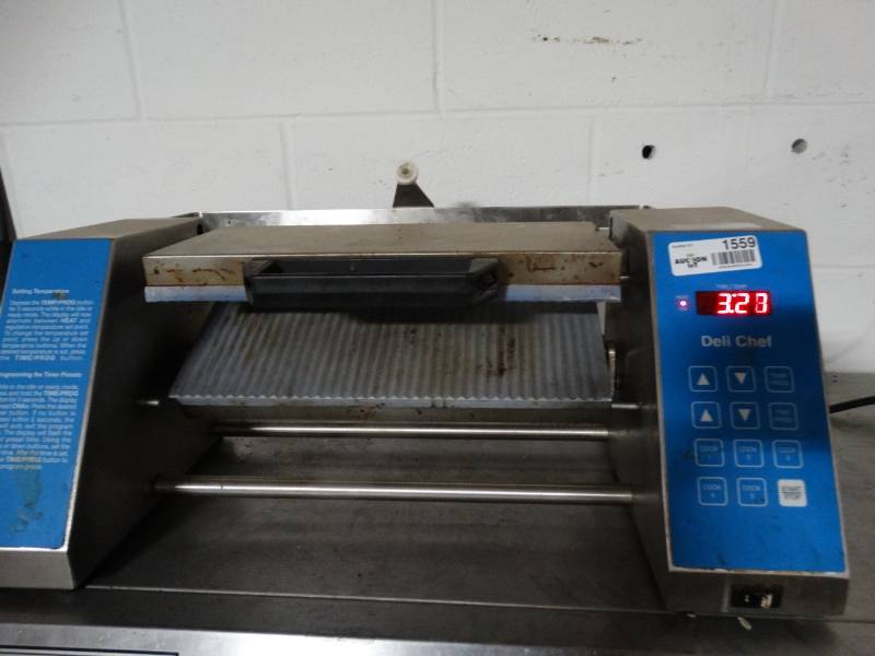 lot 1559 image: Deli Chef sandwich press