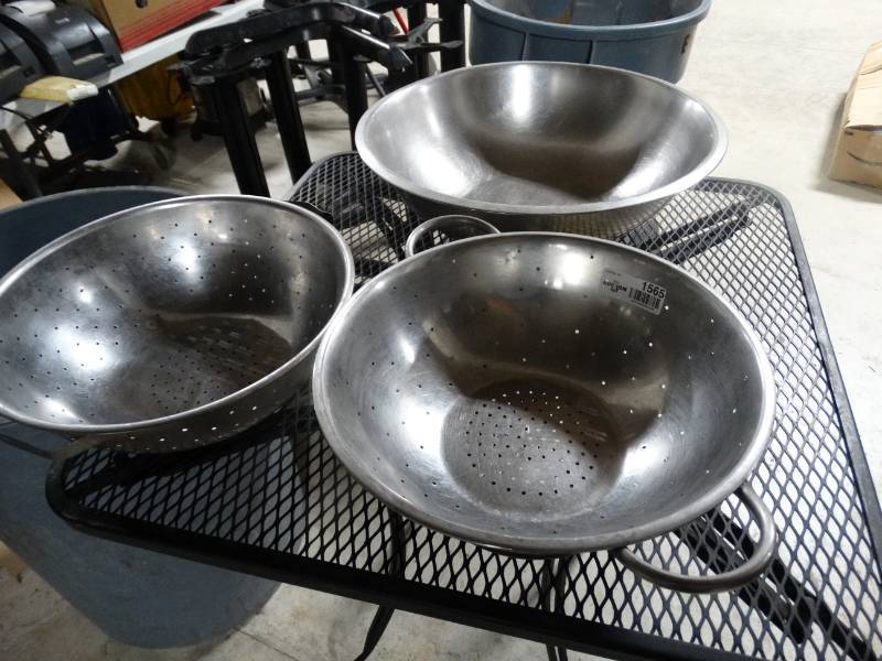 lot 1565 image: Large Stainless Bowl and Two Stainless Colanders