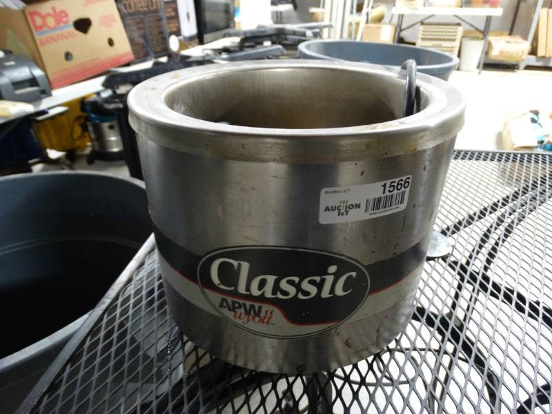 lot 1566 image: Classic APW Wyatt Soup warmer