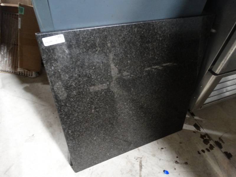 lot 1583 image: 30x 30 Granite Table top