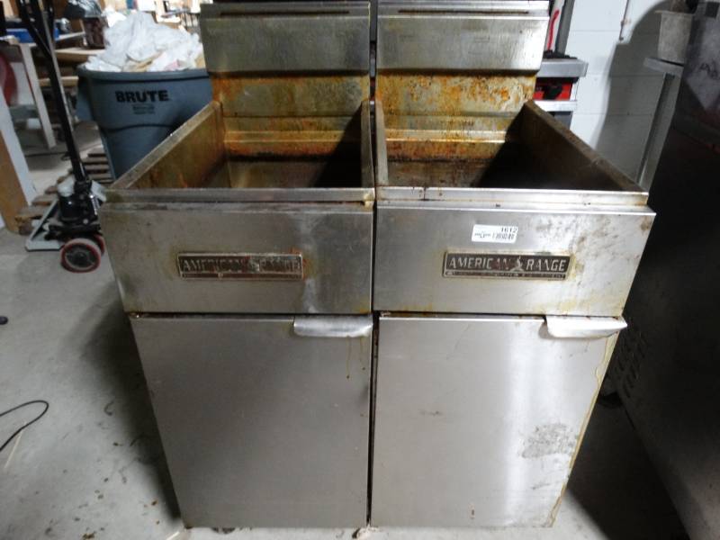 lot 1612 image: 2- American Range 2 basket gas fryers