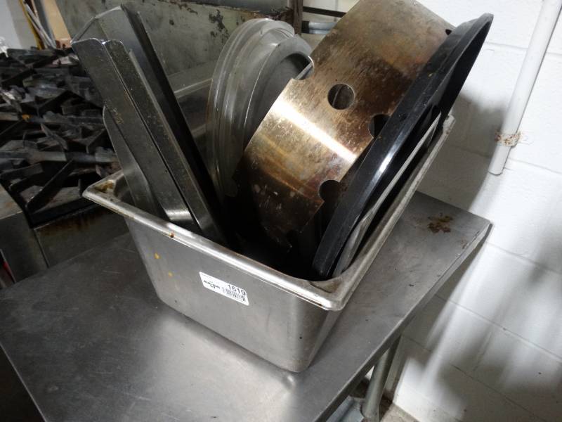 lot 1619 image: Stainless insert w various kitchen items