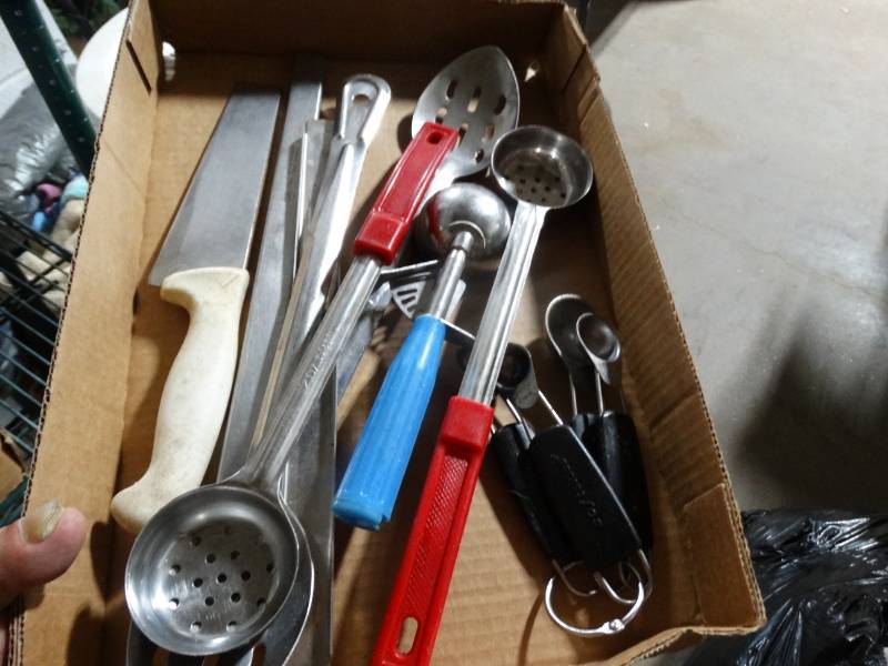 lot 1645 image: Lot of serving spoons dippers