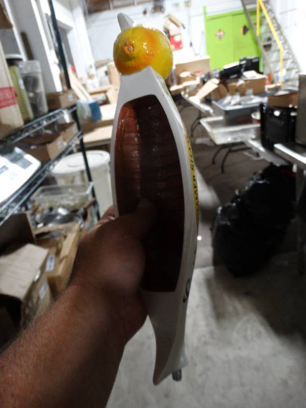 lot 1652 image: Leinies summer shandy beer tap handle
