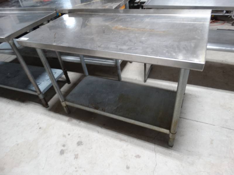 lot 1656 image: Stainless steel table w under shelf- 48 long x 24 deep x 33 tall