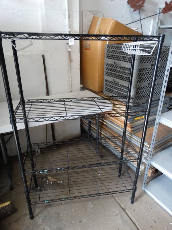 lot 1718 image: 4 shelf metro style rack