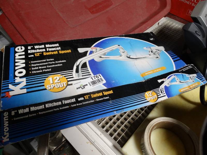 lot 1761 image: Faucet in box