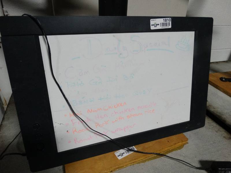 lot 1810 image: Marker board