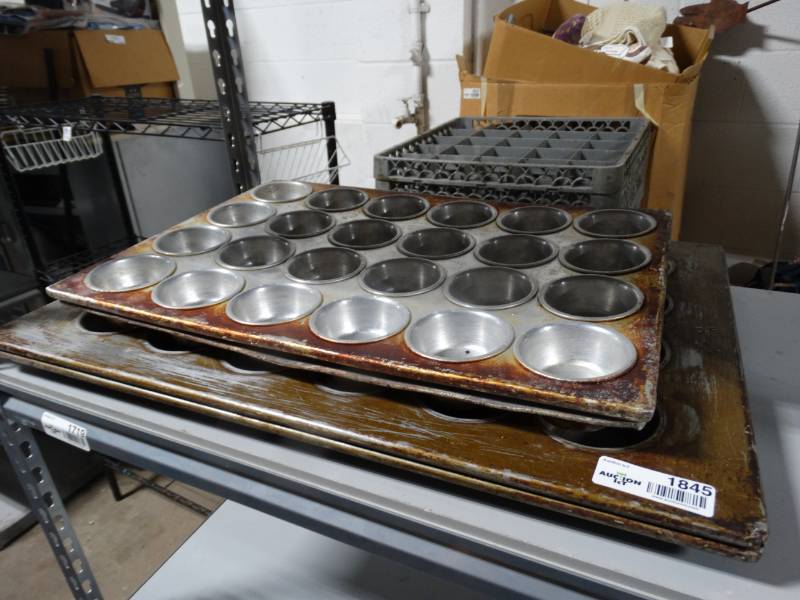 lot 1845 image: 4 muffin pans