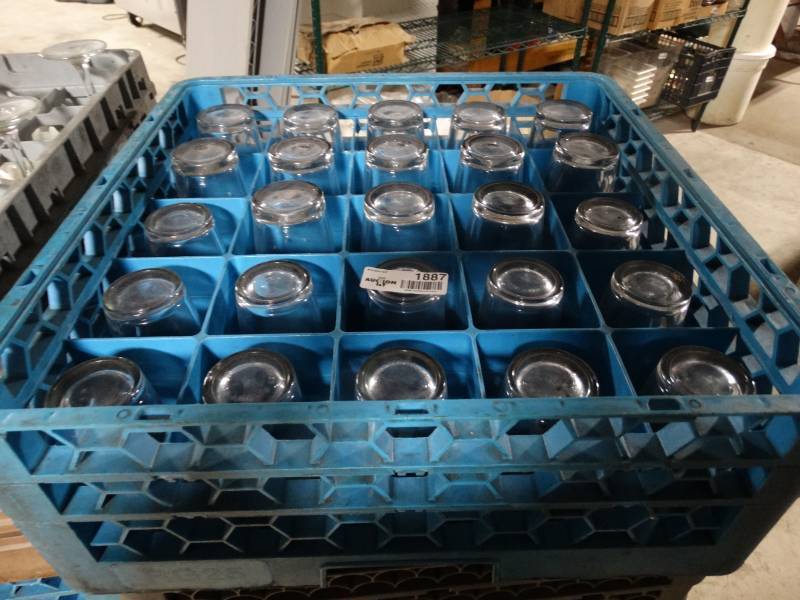 lot 1887 image: 25 drink glasses w dish rack