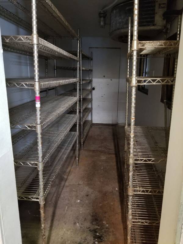 lot 6508 image: 3 Metro Racks