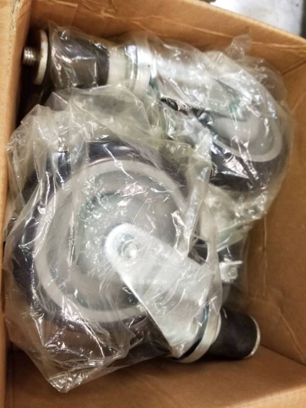 lot 6533 image: 4 New Casters