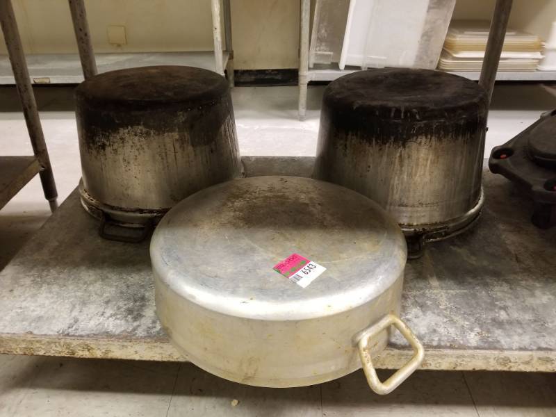 lot 6543 image: 4 Big Pots