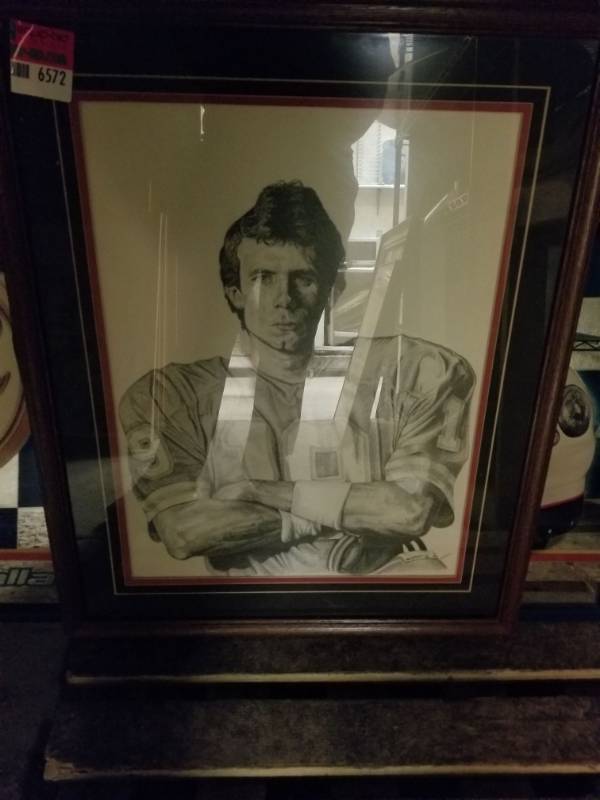 lot 6572 image: Joe Montana Pencil Drawing