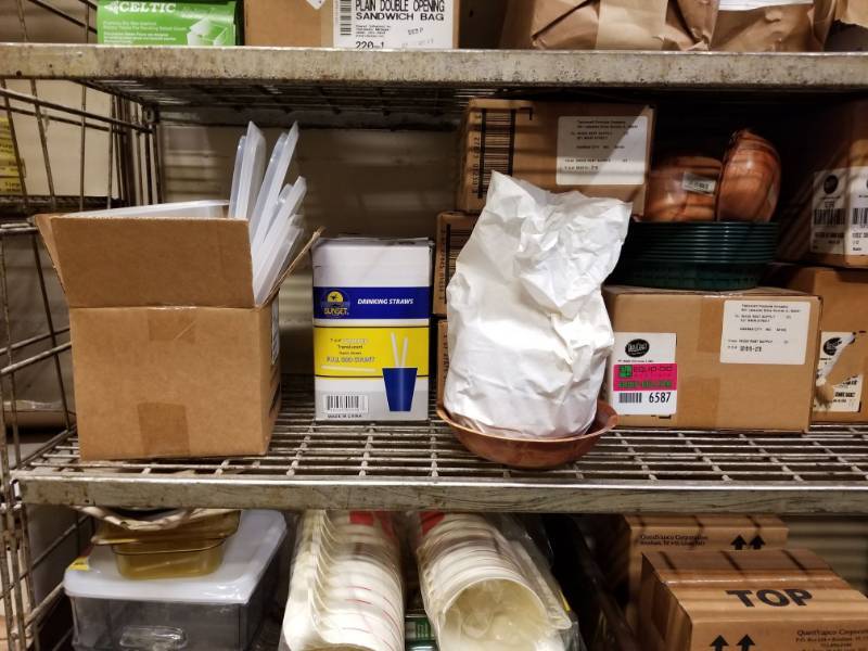 lot 6587 image: Fry Baskets, Straws, Plastic Inset Containers, T Shirt Bags