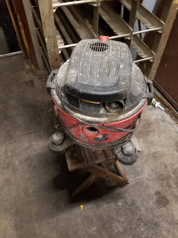 lot 6593 image: Craftsman Shop Vac 3.0 Peak HP