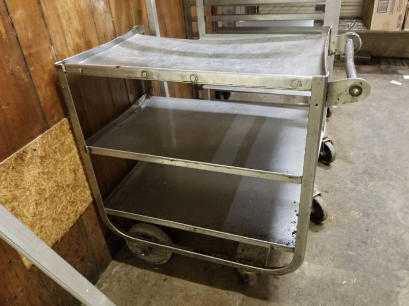 lot 6602 image: Metal Cart On Wheels
