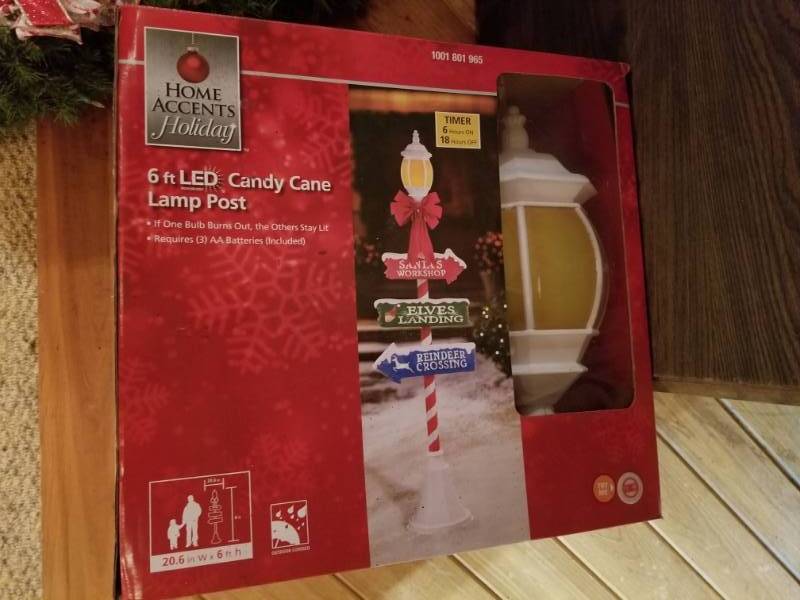 lot 6628 image: 6Ft LED Candy Cane Lamp Post