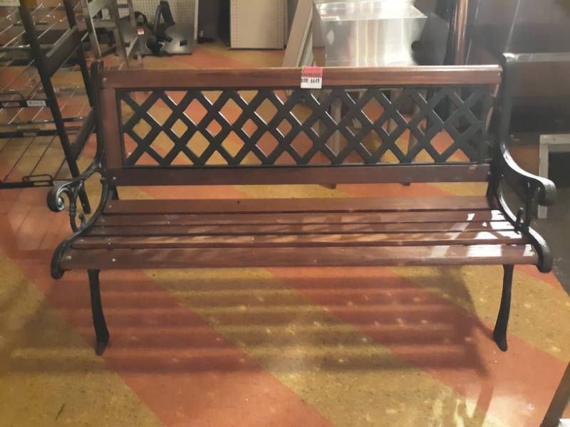 lot 6649 image: Wooden Park Bench
