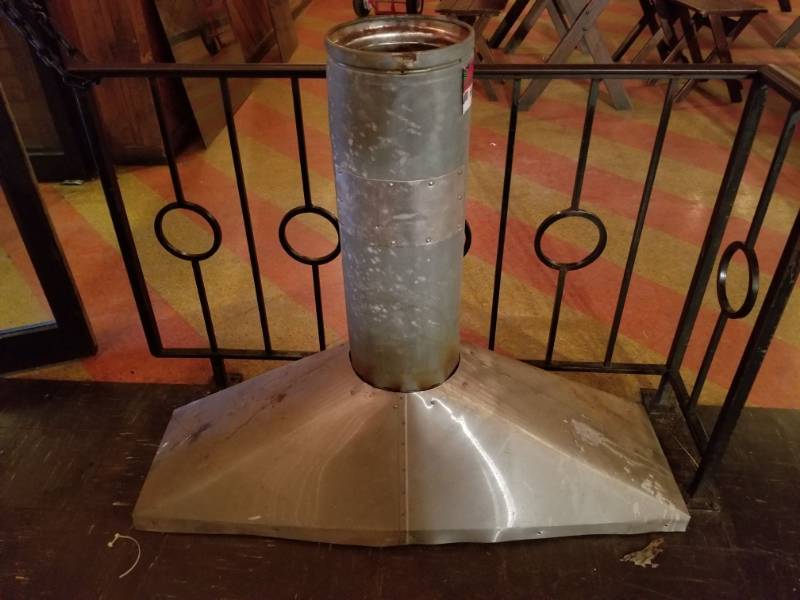 lot 6669 image: 4FT Hood Shell