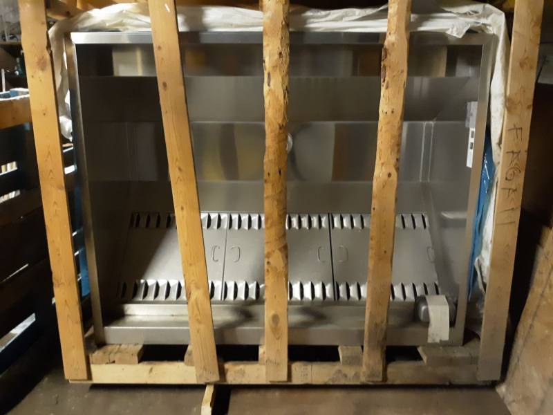 lot 6685 image: Brand New Exhaust Hood Without Exhaust Damper
