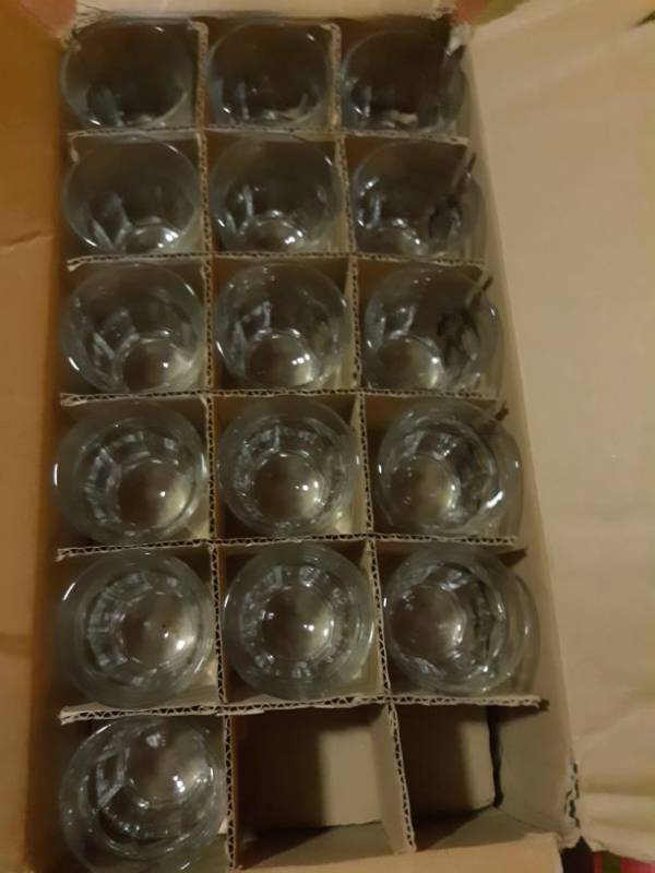 lot 8314 image: (34) Rocks Glasses 4oz